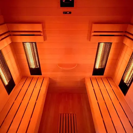 Wellnesshonezovice Love hotel